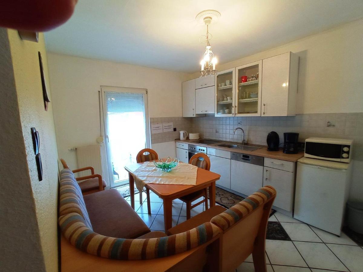 Monteur-, Ferienwohnung Mit Balkon In Hanau Bei Frankfurt Und Aschaffenburg Buitenkant foto